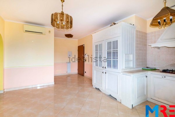 appartamento in vendita a Roma in zona Ostiense