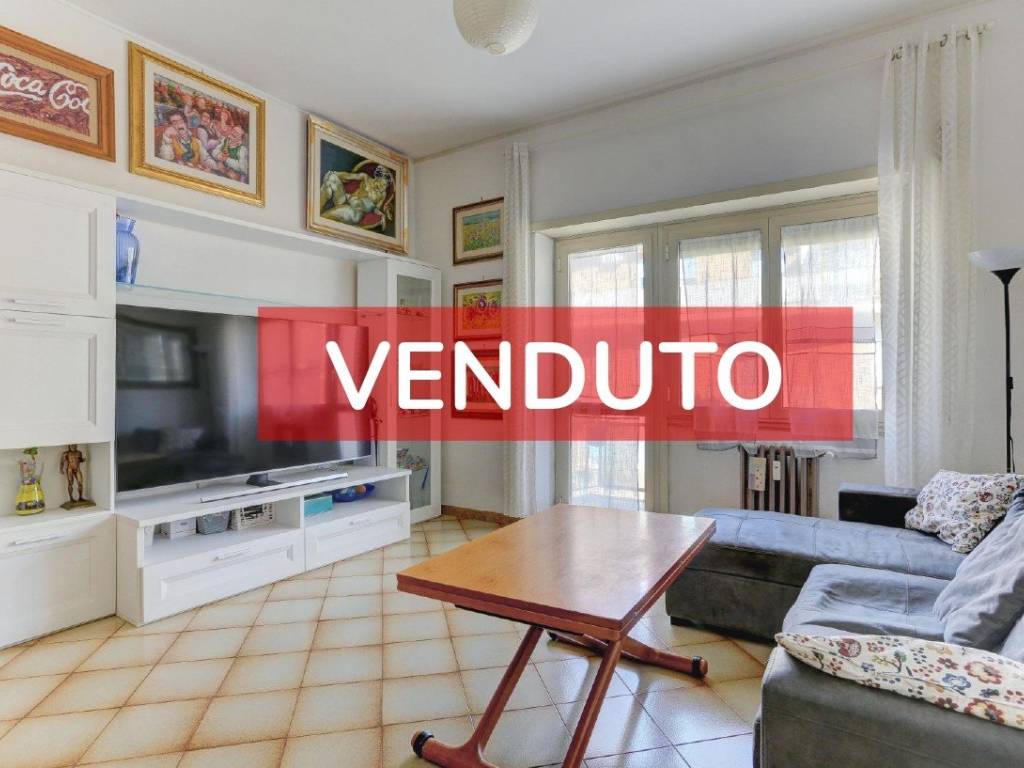 appartamento in vendita a Roma in zona Appio Latino