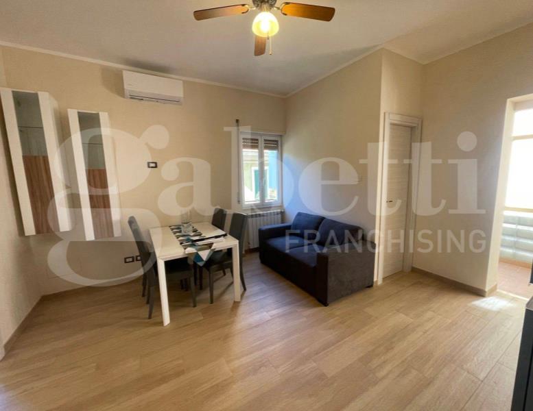 appartamento in vendita a Roma in zona Appio Latino