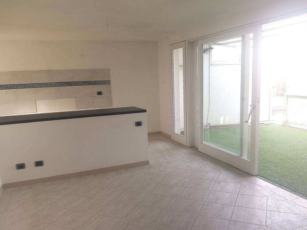 appartamento in vendita a Roma in zona Ostia