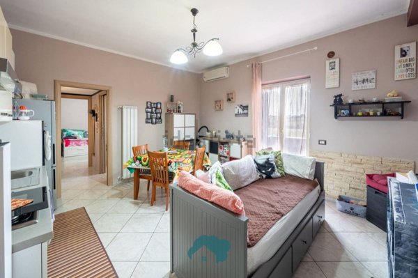 appartamento in vendita a Roma in zona Lunghezza