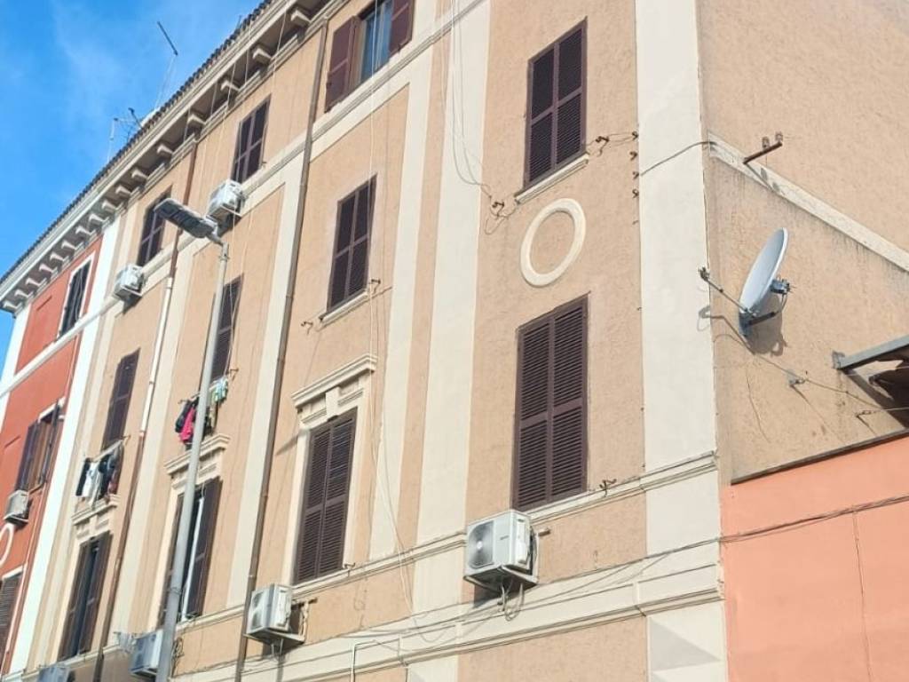 appartamento in vendita a Roma in zona Tuscolano