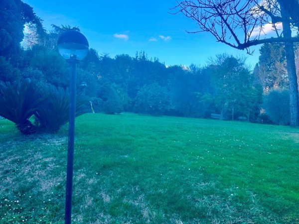 appartamento in vendita a Roma in zona Della Vittoria