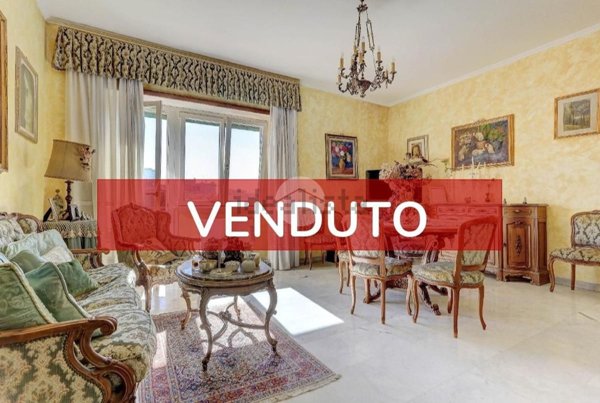 appartamento in vendita a Roma in zona Appio Latino