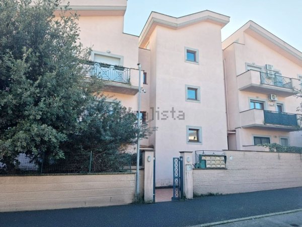 appartamento in vendita a Roma in zona Cesano