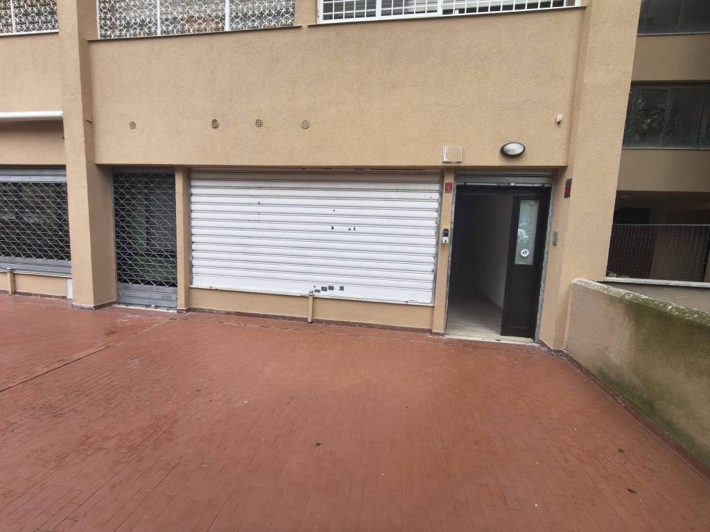 negozio in vendita a Roma in zona Giuliano Dalmata