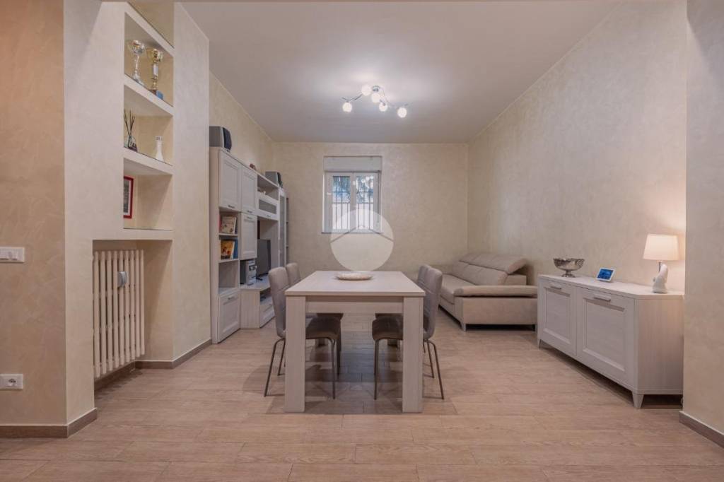 appartamento in vendita a Roma in zona Tuscolano