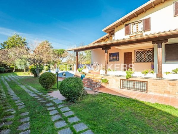 casa indipendente in vendita a Roma in zona Castel di Leva