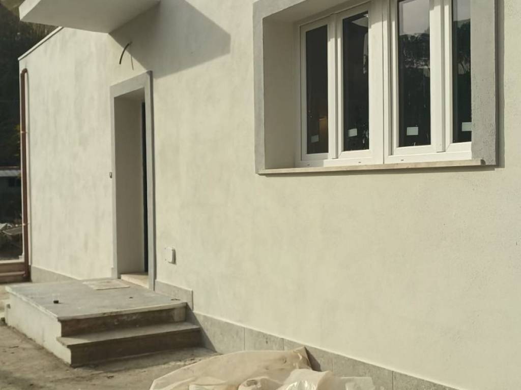 casa indipendente in vendita a Roma in zona Grottarossa