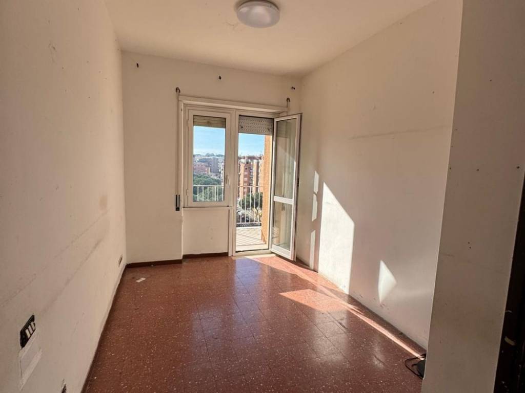 appartamento in vendita a Roma in zona Ostiense