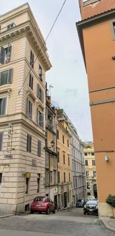 intera palazzina in vendita a Roma