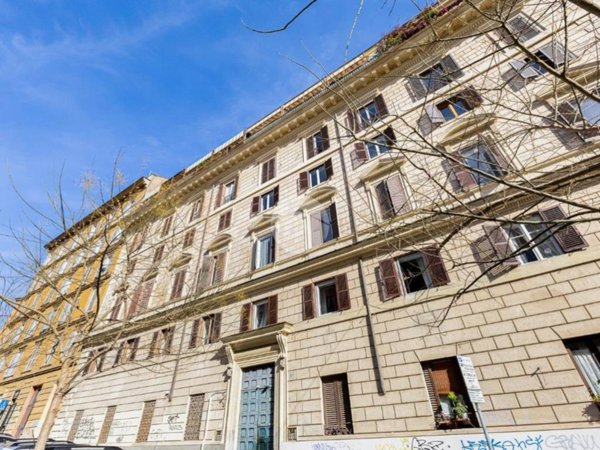appartamento in vendita a Roma in zona Trastevere