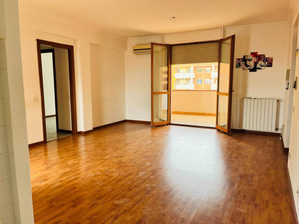 appartamento in vendita a Roma in zona Acilia