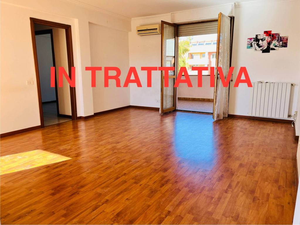 appartamento in vendita a Roma in zona Acilia