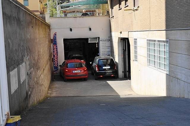negozio in vendita a Roma in zona Gianicolense
