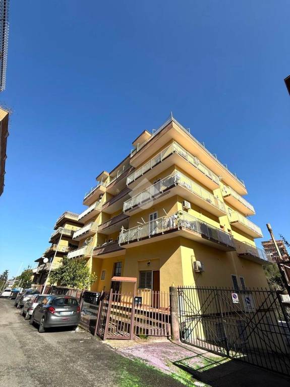 appartamento in vendita a Roma in zona Fidene