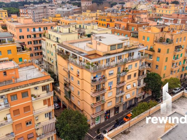 appartamento in vendita a Roma in zona Gianicolense