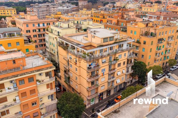 appartamento in vendita a Roma in zona Gianicolense