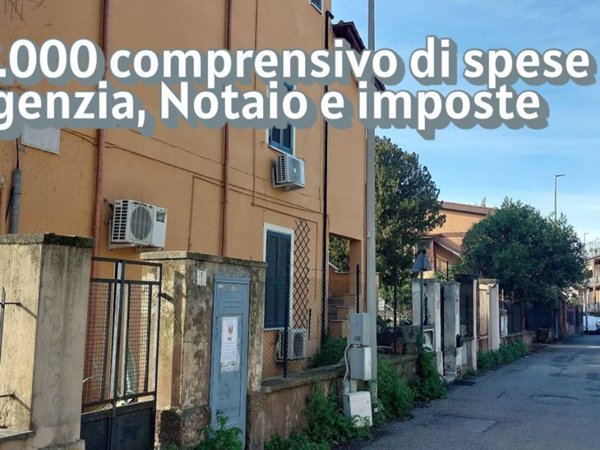 appartamento in vendita a Roma in zona Appio Pignatelli