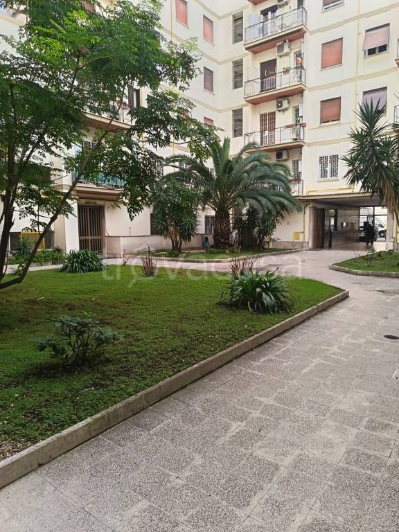 appartamento in vendita a Roma in zona Cinecittà