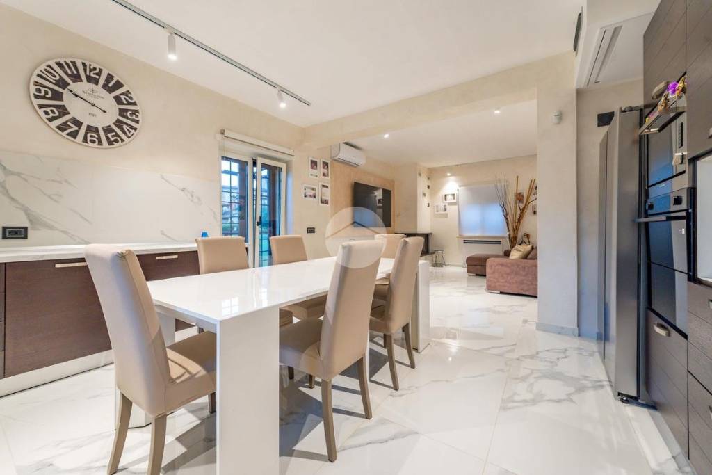 appartamento in vendita a Roma in zona Finocchio