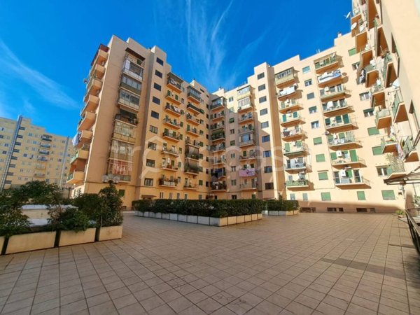 appartamento in vendita a Roma in zona Ostiense