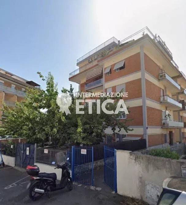 appartamento in vendita a Roma in zona Primavalle
