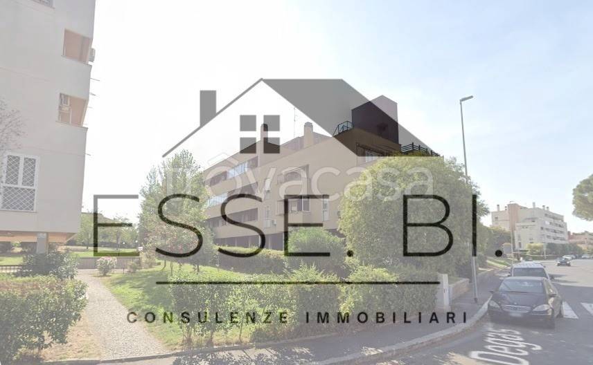 appartamento in vendita a Roma in zona Torre Gaia