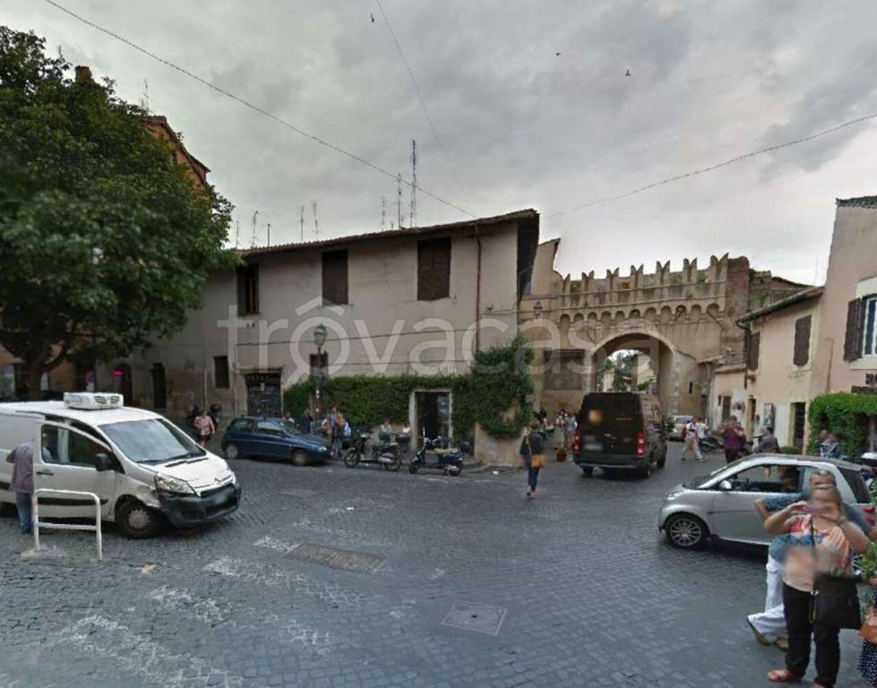 casa indipendente in vendita a Roma in zona Trastevere