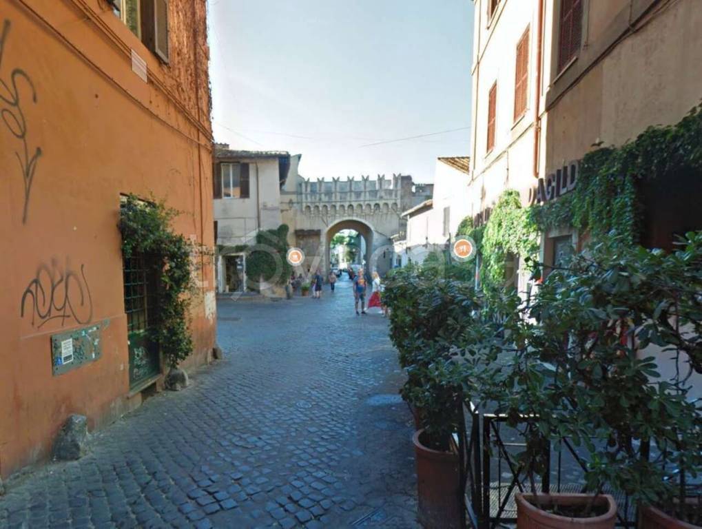 casa indipendente in vendita a Roma in zona Trastevere