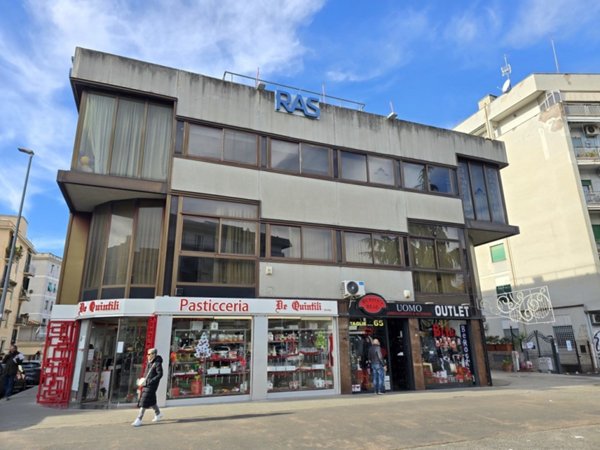 ufficio in vendita a Roma in zona Prenestino-Centocelle