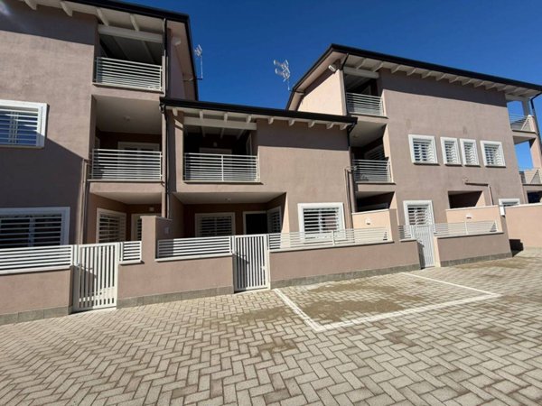 casa indipendente in vendita a Roma in zona Ponte di Nona