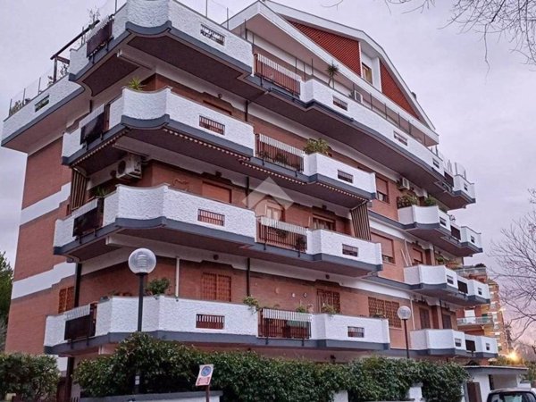 appartamento in vendita a Roma in zona Collatino