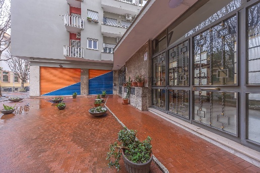 appartamento in vendita a Roma in zona Appio Latino