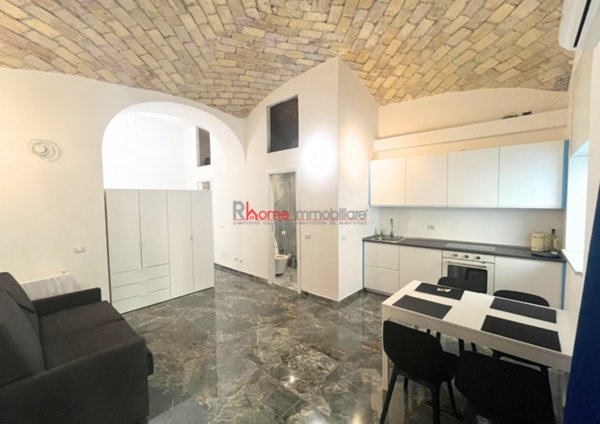 appartamento in vendita a Roma in zona Esquilino