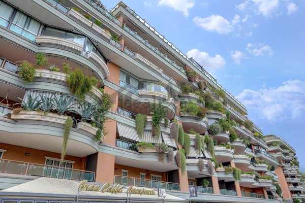 appartamento in vendita a Roma in zona Torrino