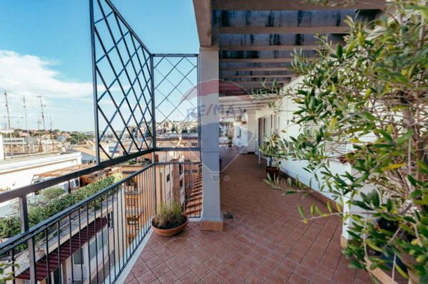 appartamento in vendita a Roma in zona Tor di Quinto