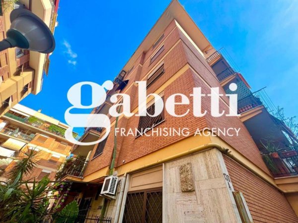 appartamento in vendita a Roma in zona Prenestino-Centocelle