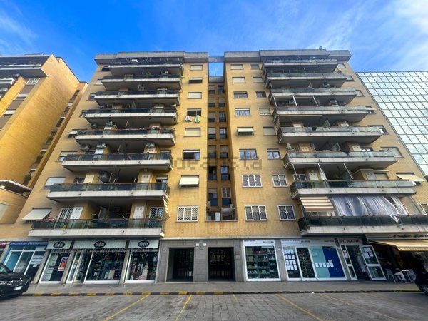 appartamento in vendita a Roma in zona Cinecittà