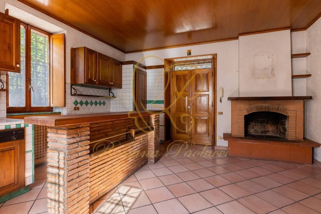 casa indipendente in vendita a Roma in zona Appio Claudio