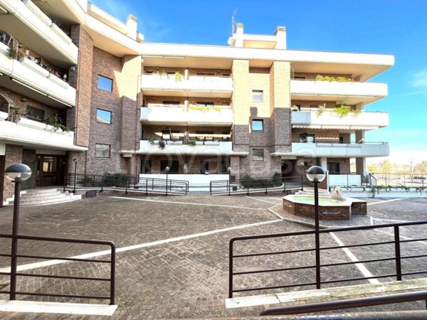 appartamento in vendita a Roma in zona Osteria del Curato