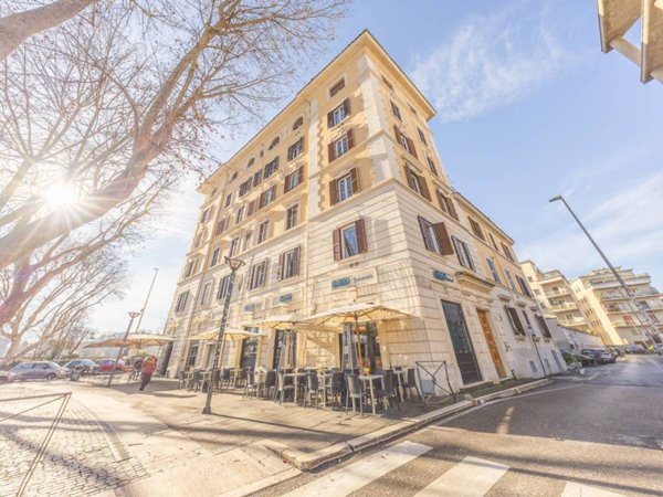 appartamento in vendita a Roma in zona Della Vittoria