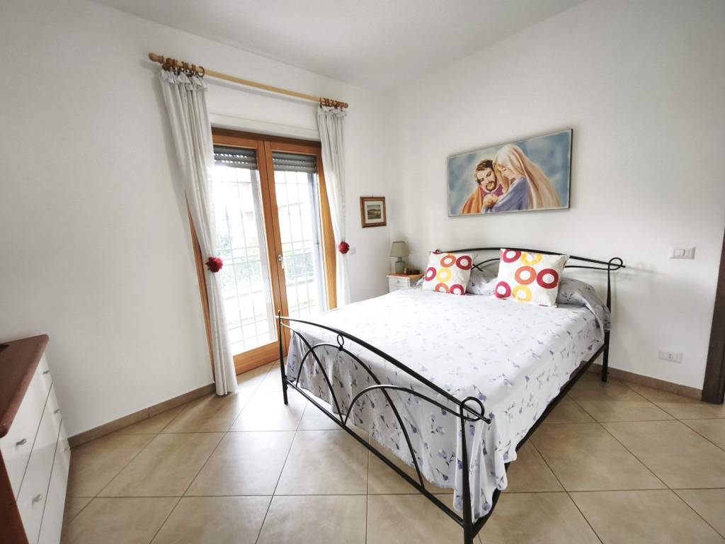 appartamento in vendita a Roma in zona Selva Candida