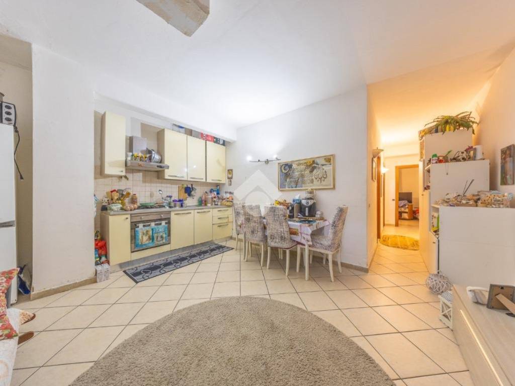 appartamento in vendita a Roma in zona Torre Angela