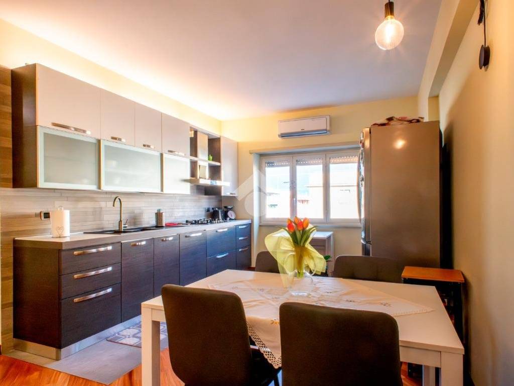 appartamento in vendita a Roma in zona Prenestino-Labicano