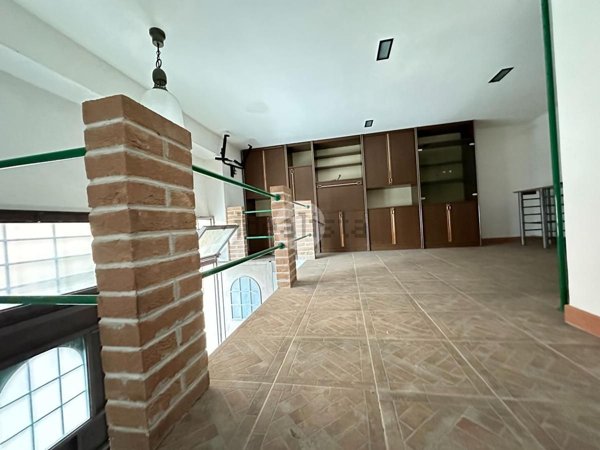 ufficio in vendita a Roma in zona Lunghezza