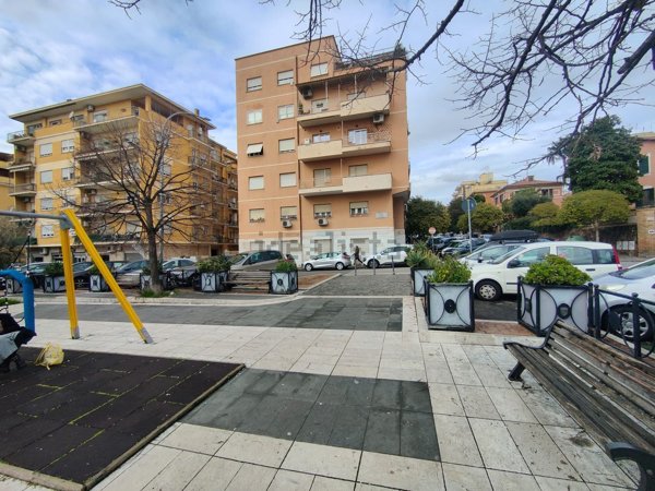 appartamento in vendita a Roma in zona Gianicolense
