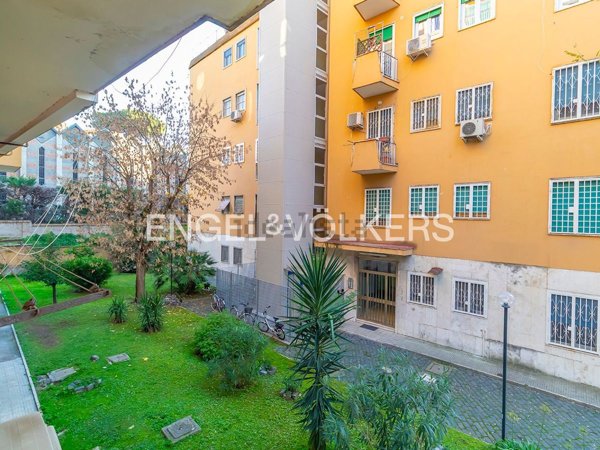appartamento in vendita a Roma in zona Ostiense