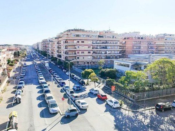 appartamento in vendita a Roma in zona Ostia