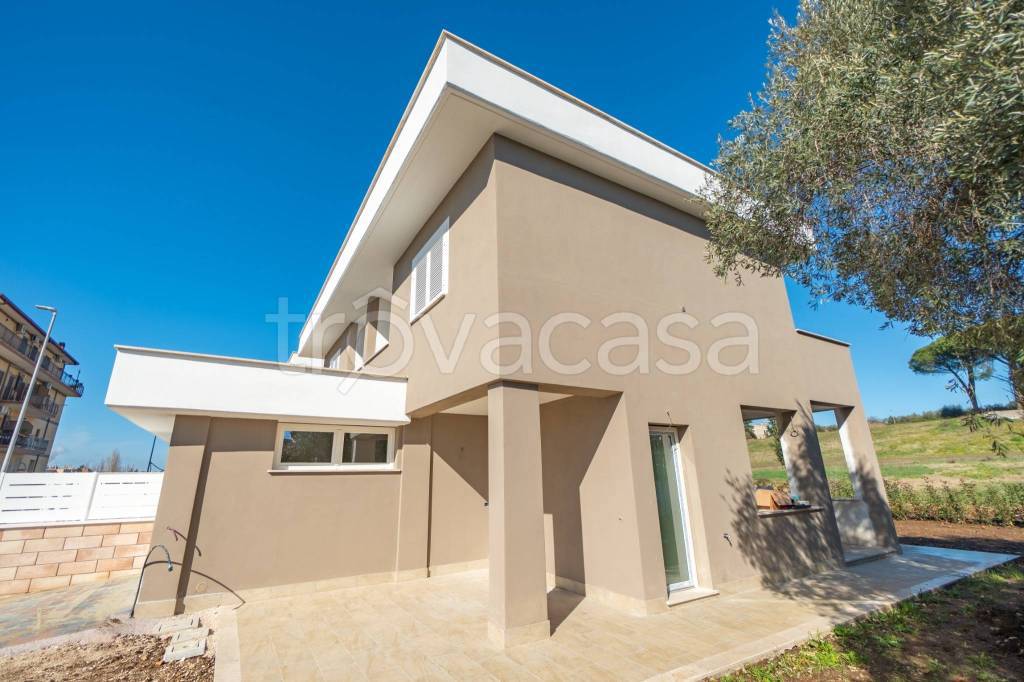 casa indipendente in vendita a Roma in zona Torre Gaia